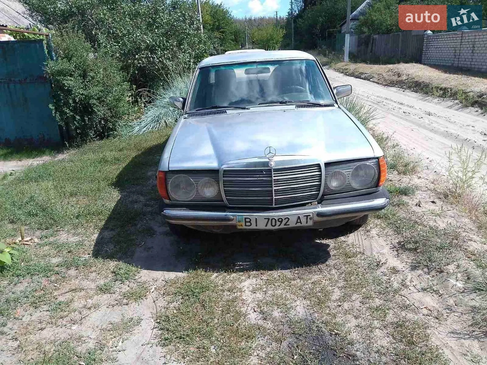 Mercedes-Benz E-Class, 1980