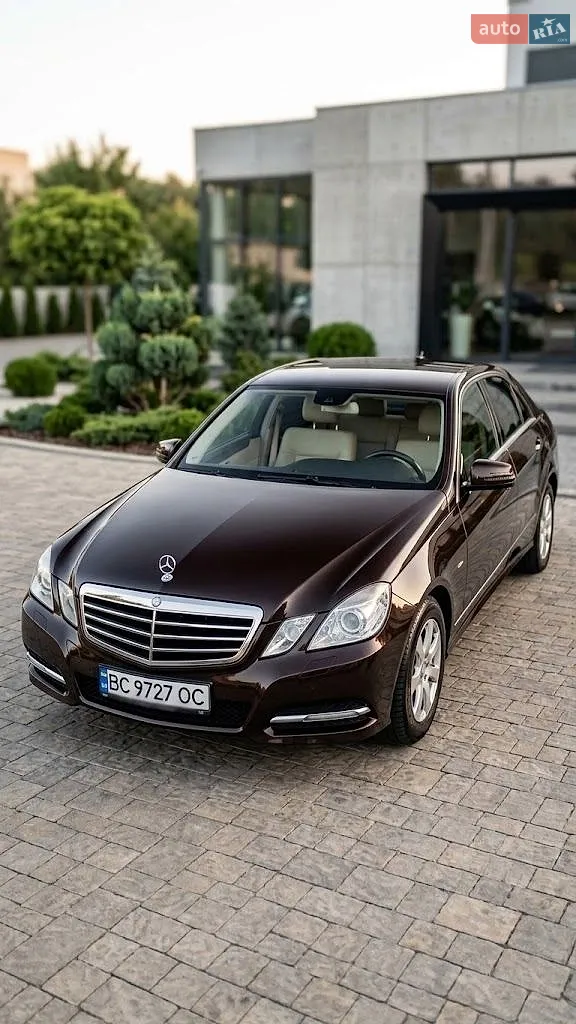 Mercedes-Benz E-Class, 2011