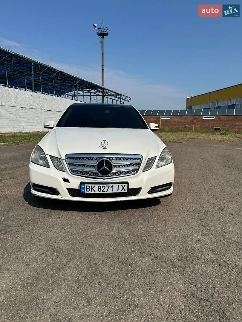 Mercedes-Benz E-Class, 2011