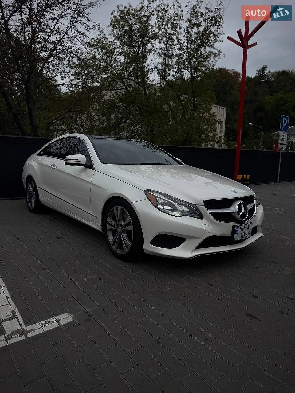 Mercedes-Benz E-Class, 2016