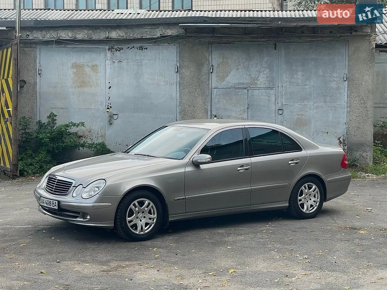 Mercedes-Benz E-Class, 2005