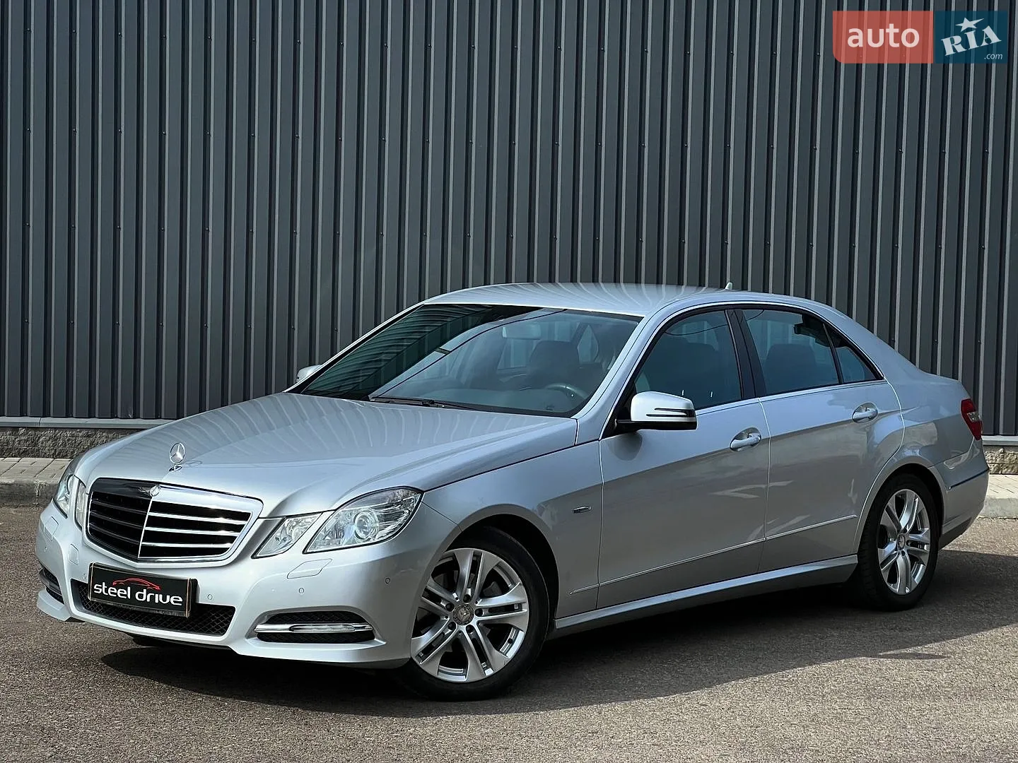 Mercedes-Benz E-Class, 2011