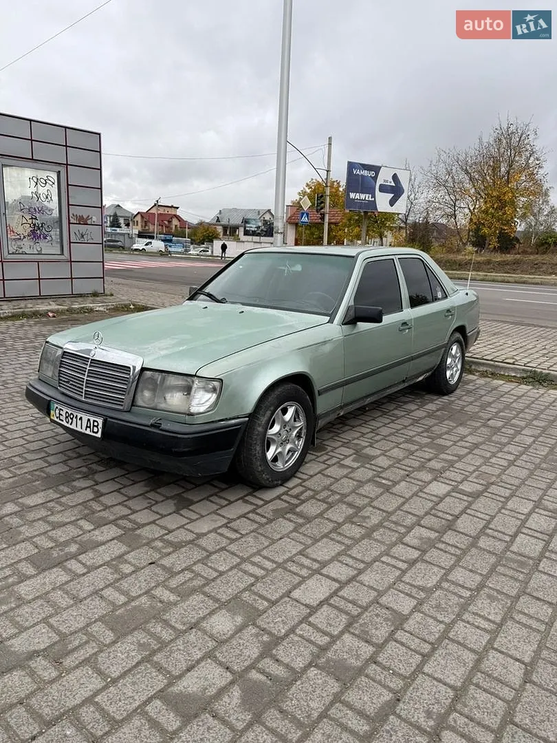 Mercedes-Benz E-Class, 1990