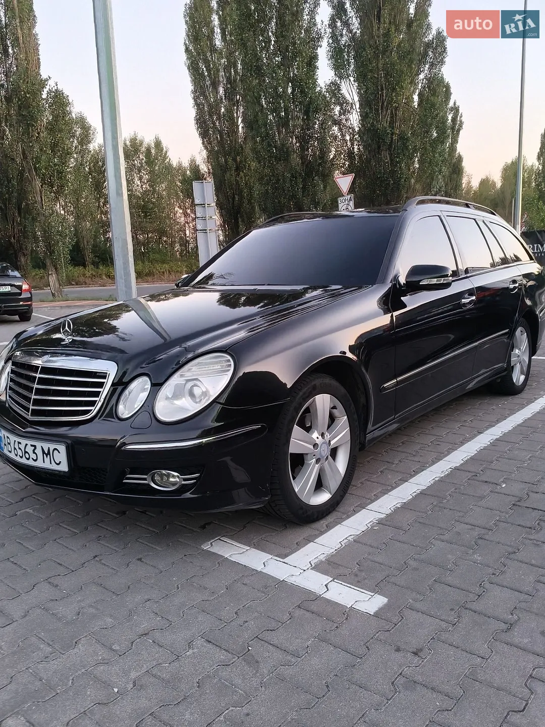 Mercedes-Benz E-Class, 2005