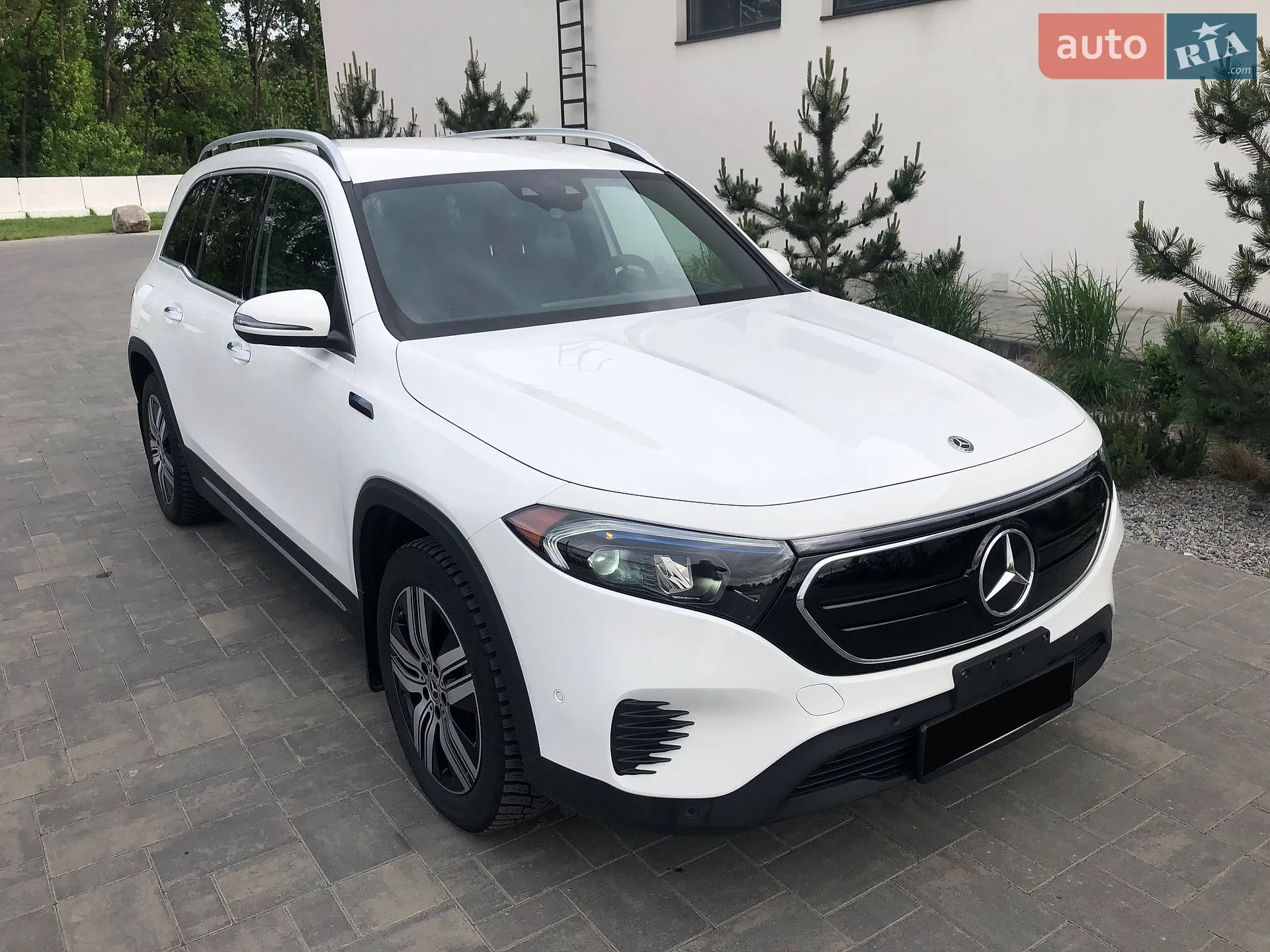 Mercedes-Benz EQB, 2022