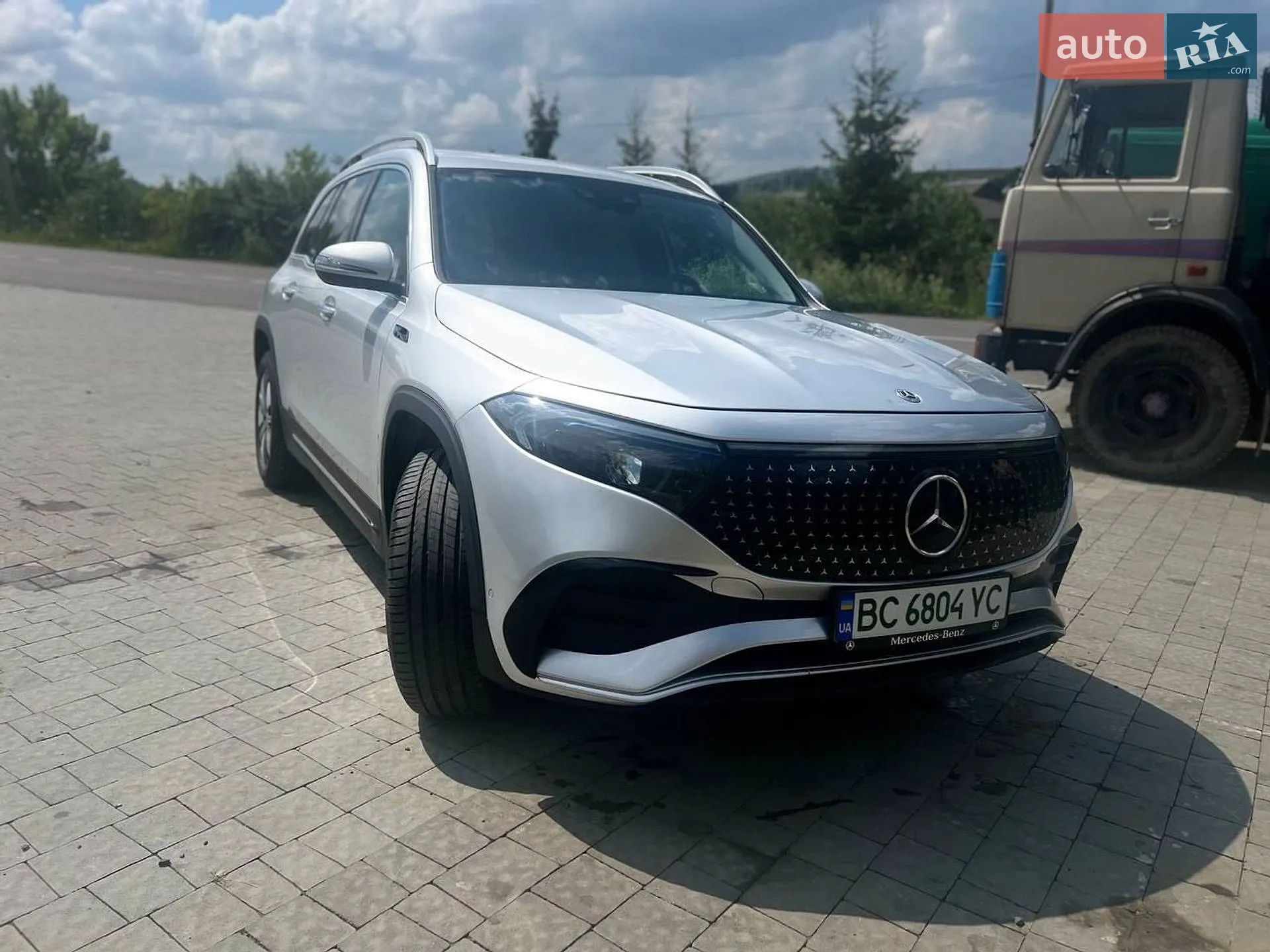 Mercedes-Benz EQB, 2022