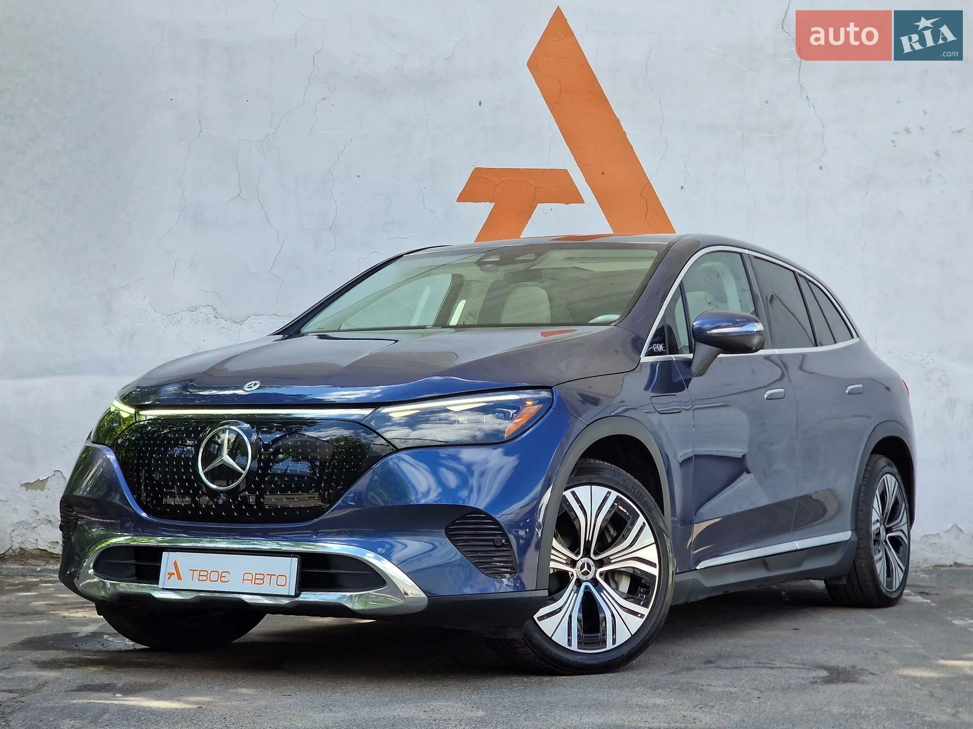 Mercedes-Benz EQE SUV 2023 — 1