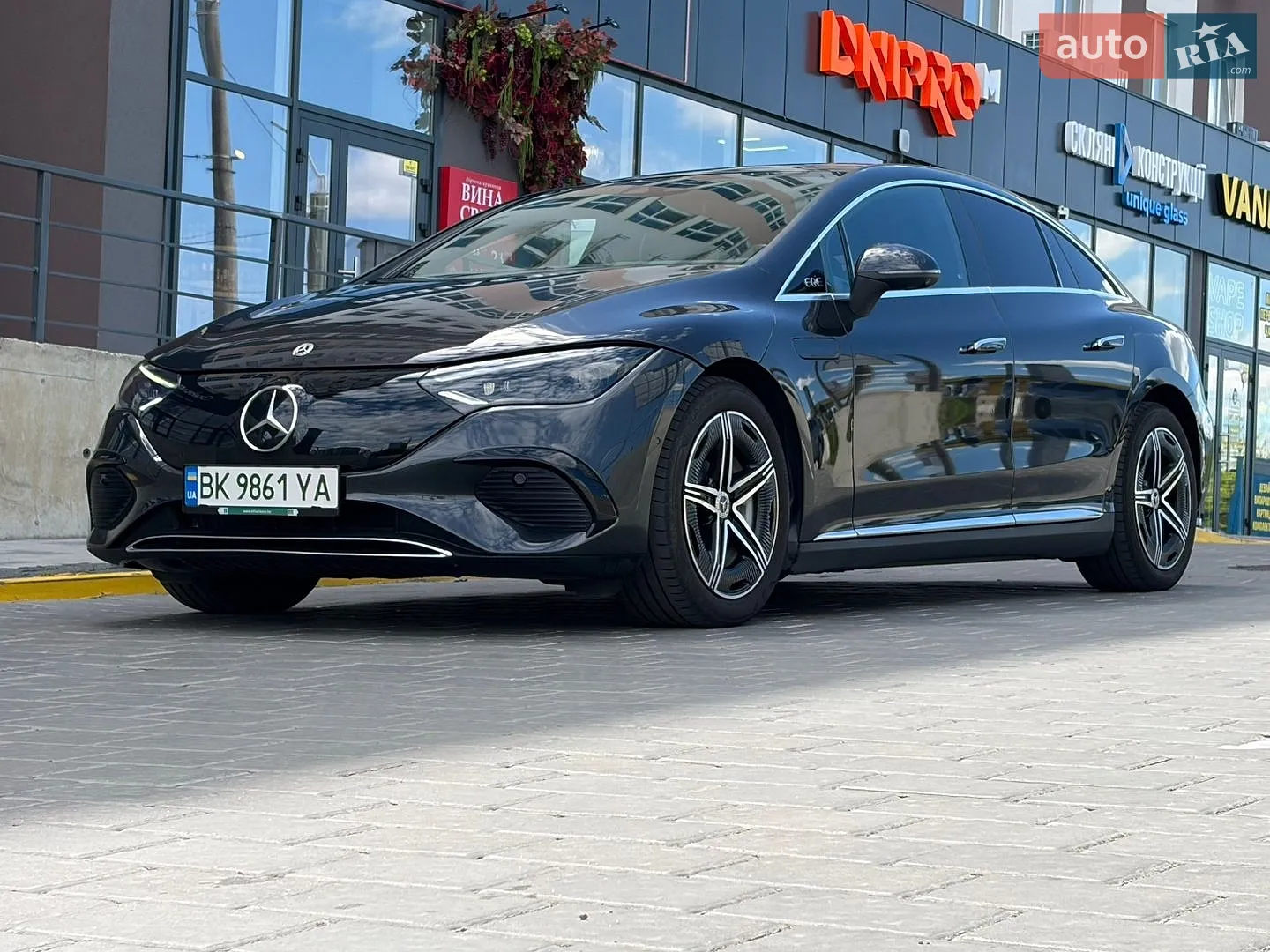 Mercedes-Benz EQE, 2022