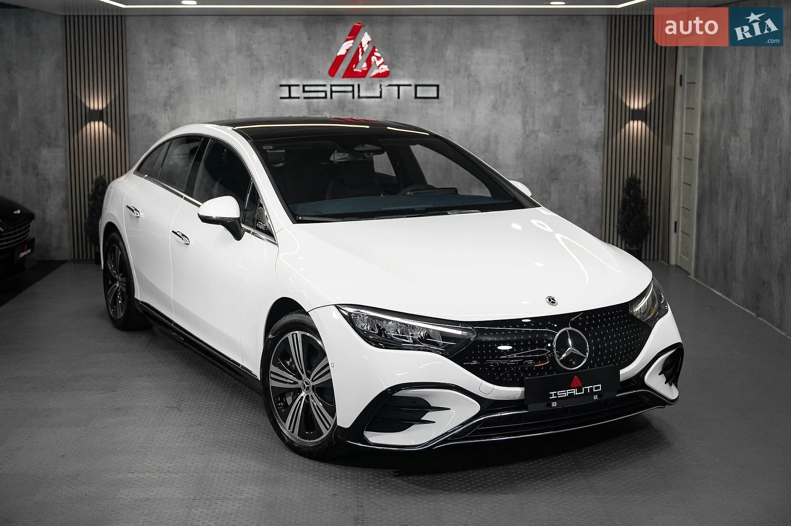 Mercedes-Benz EQE, 2025