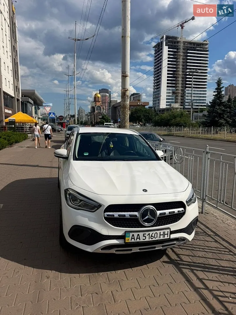 Mercedes-Benz GLA-Class, 2021