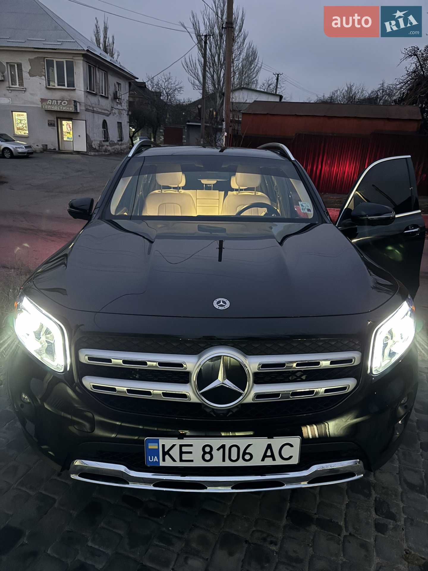 Mercedes-Benz GLB-Class, 2023