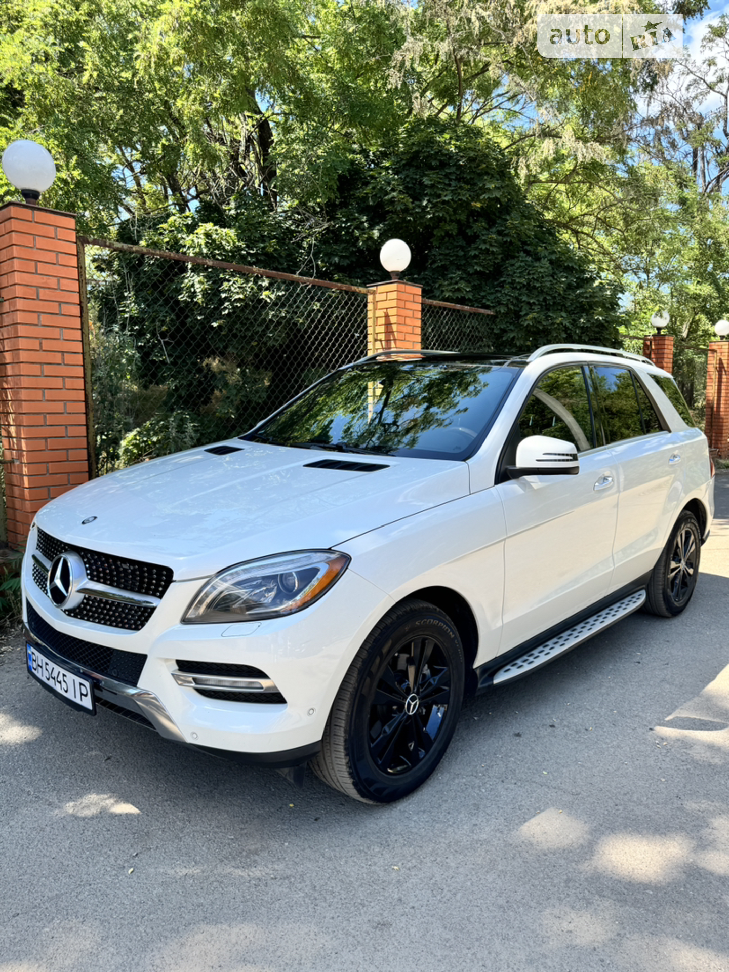 Mercedes-Benz M-Class, 2012