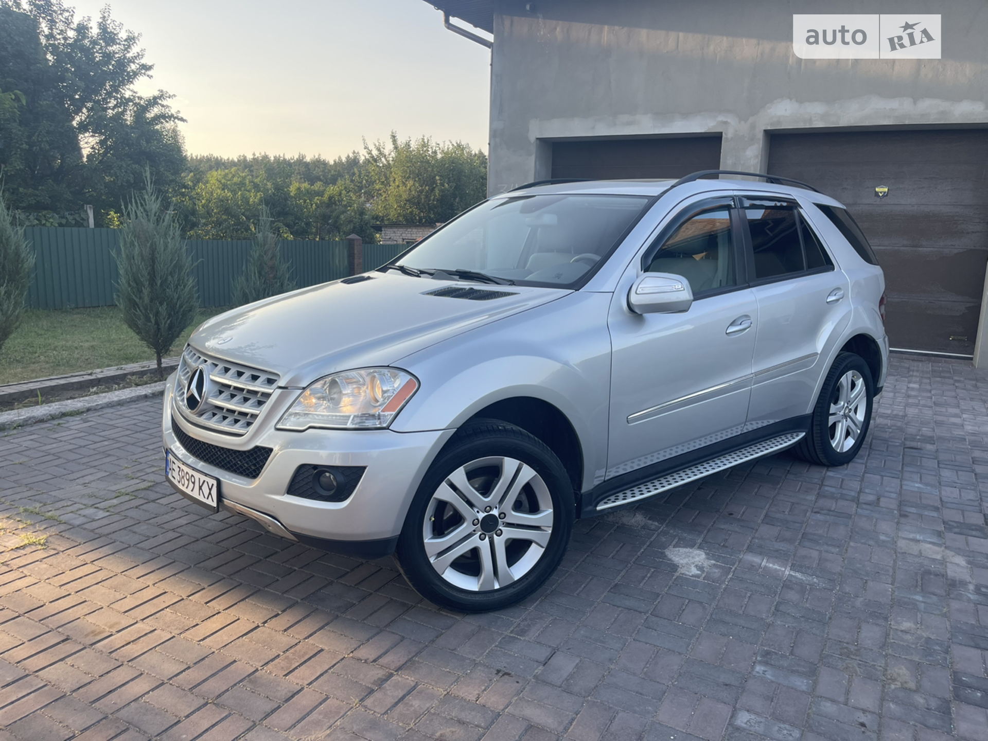 Mercedes-Benz M-Class, 2009