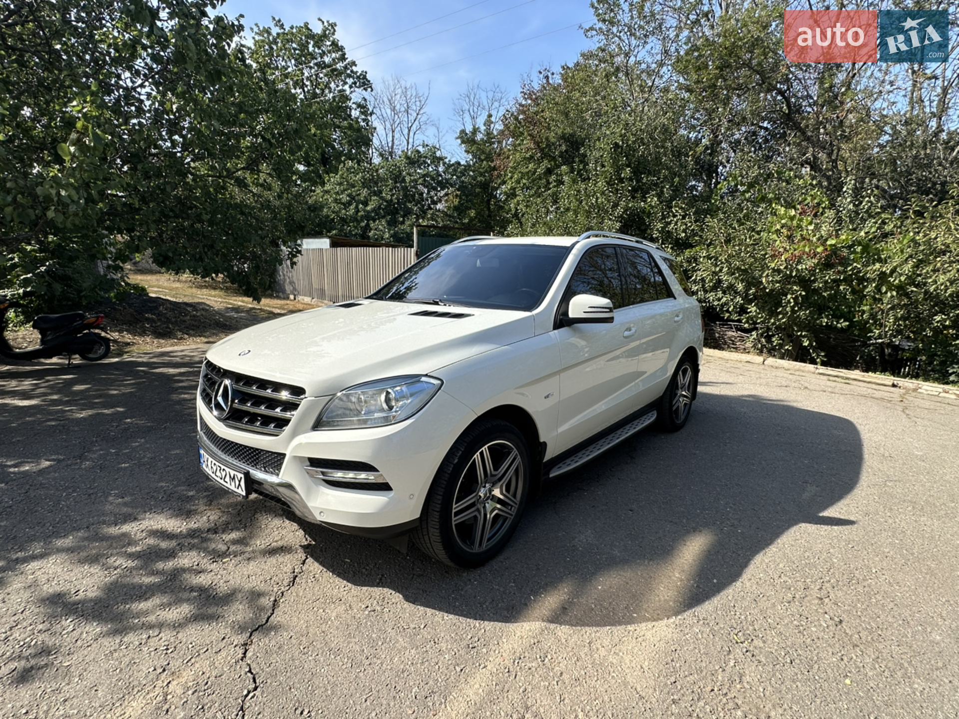 Mercedes-Benz M-Class, 2012