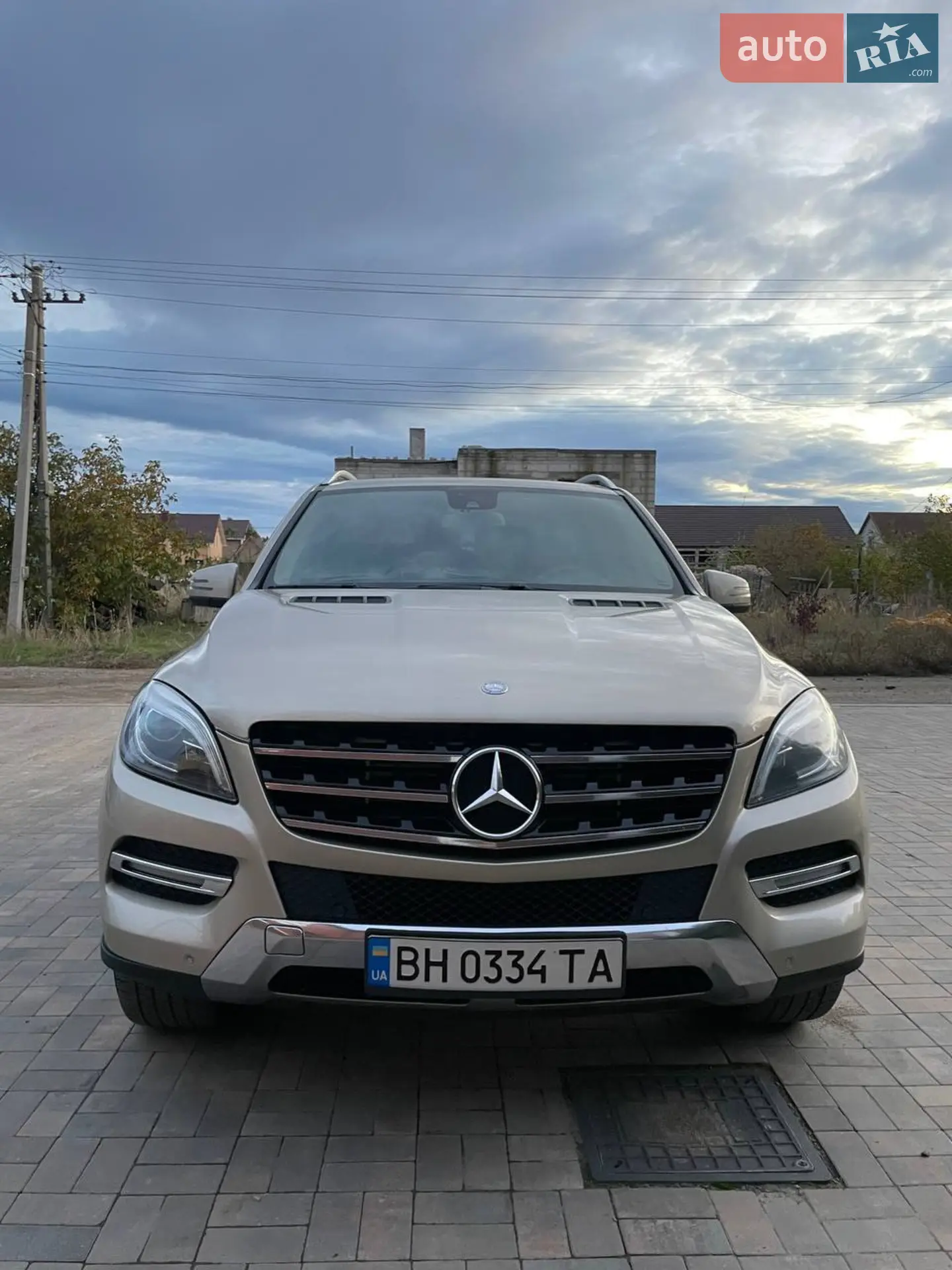 Mercedes-Benz M-Class, 2011