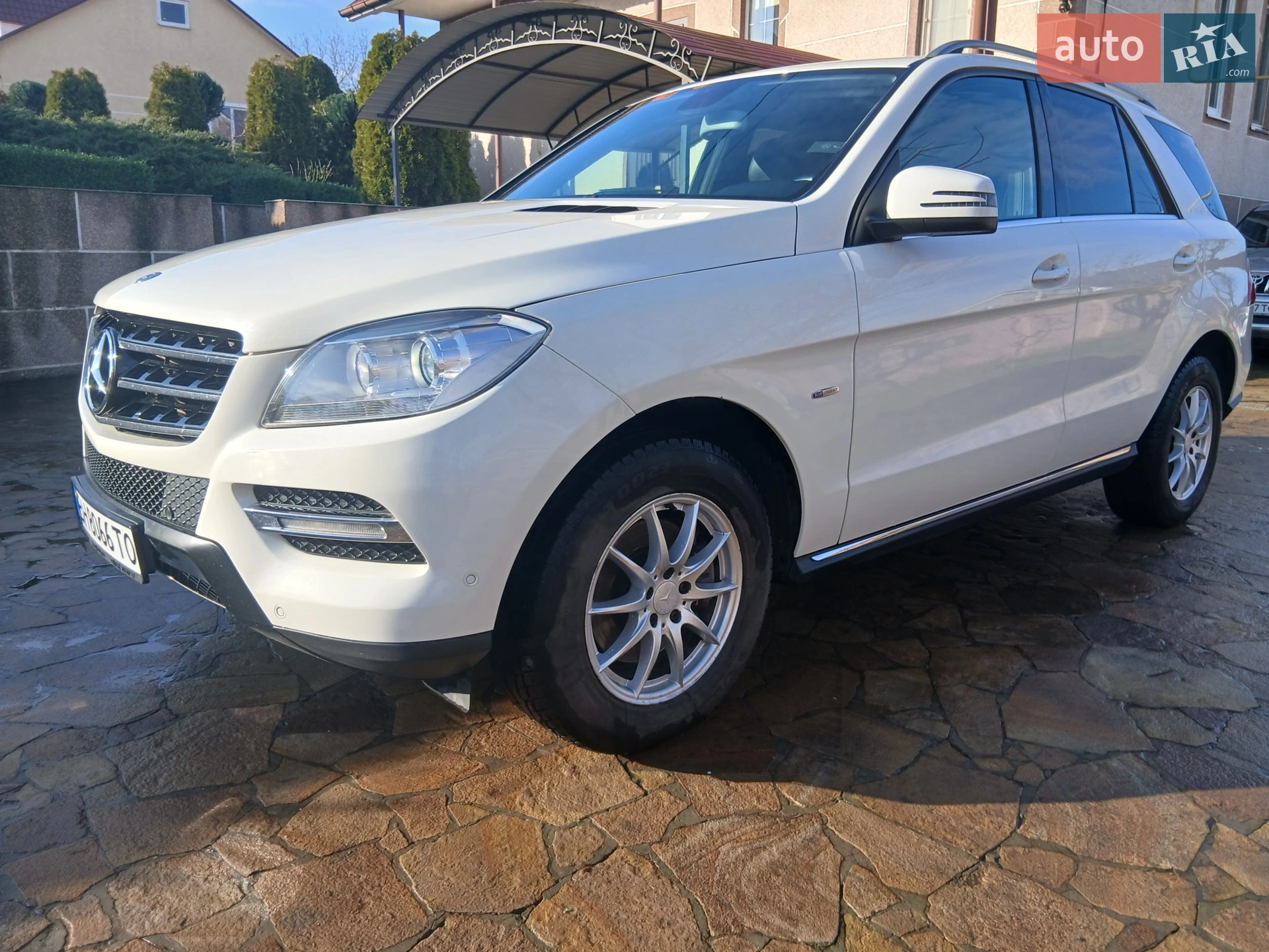 Mercedes-Benz M-Class, 2012