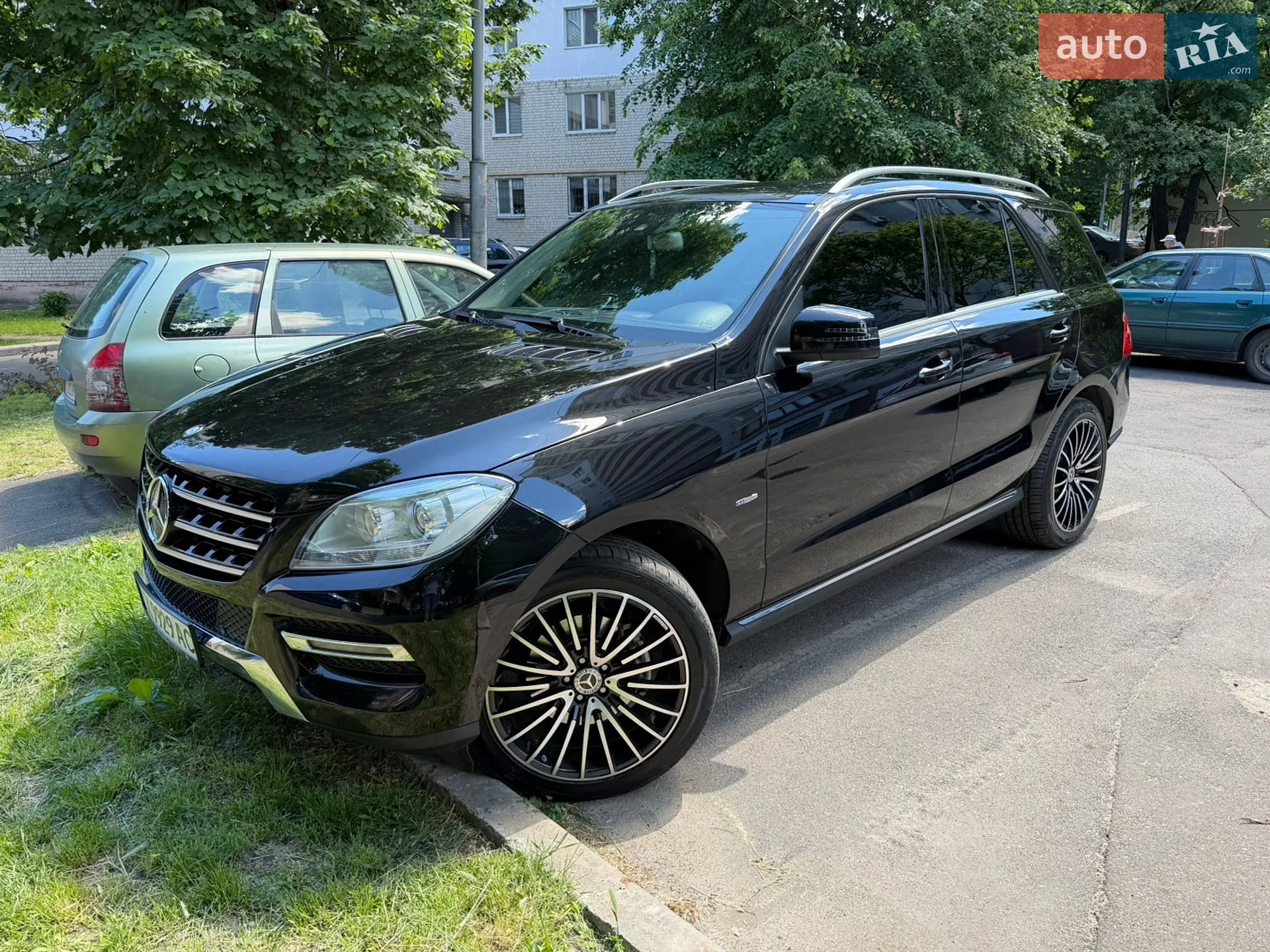Mercedes-Benz M-Class, 2012