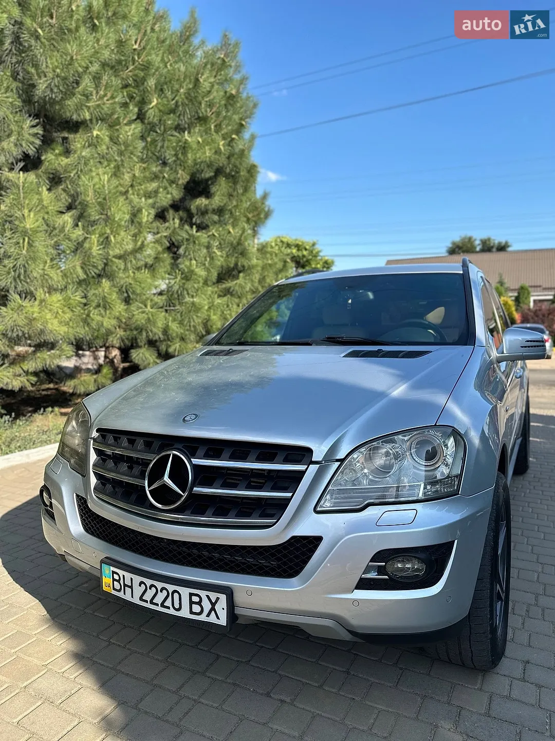 Mercedes-Benz M-Class, 2011