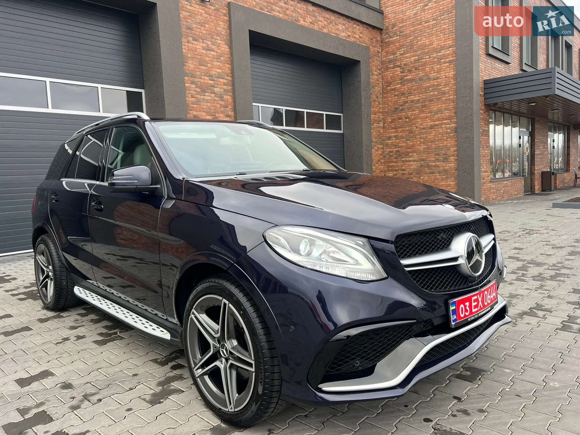 Mercedes-Benz M-Class, 2012