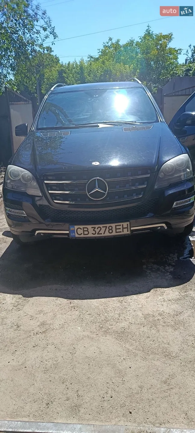 Mercedes-Benz M-Class, 2011