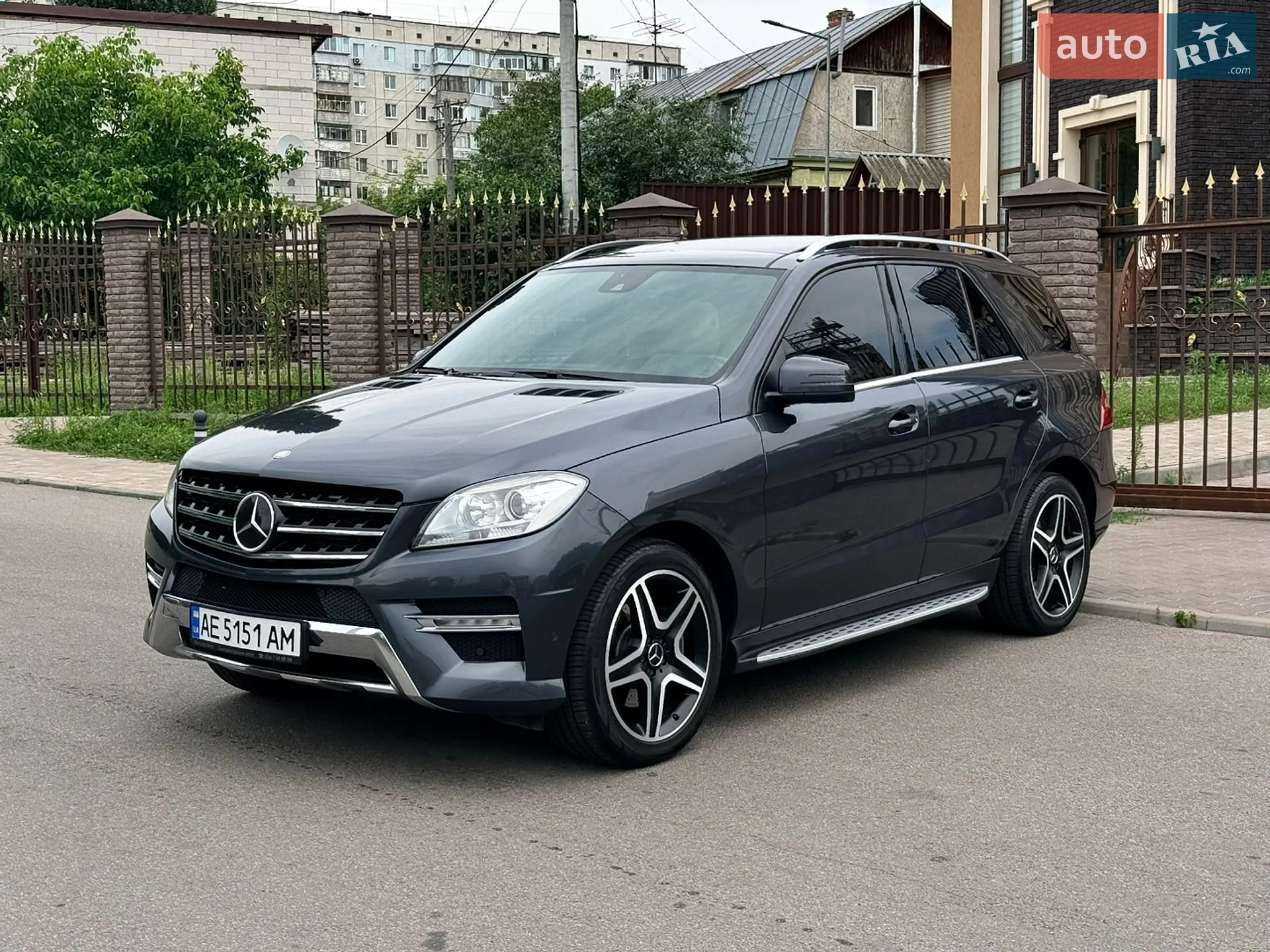 Mercedes-Benz M-Class, 2013