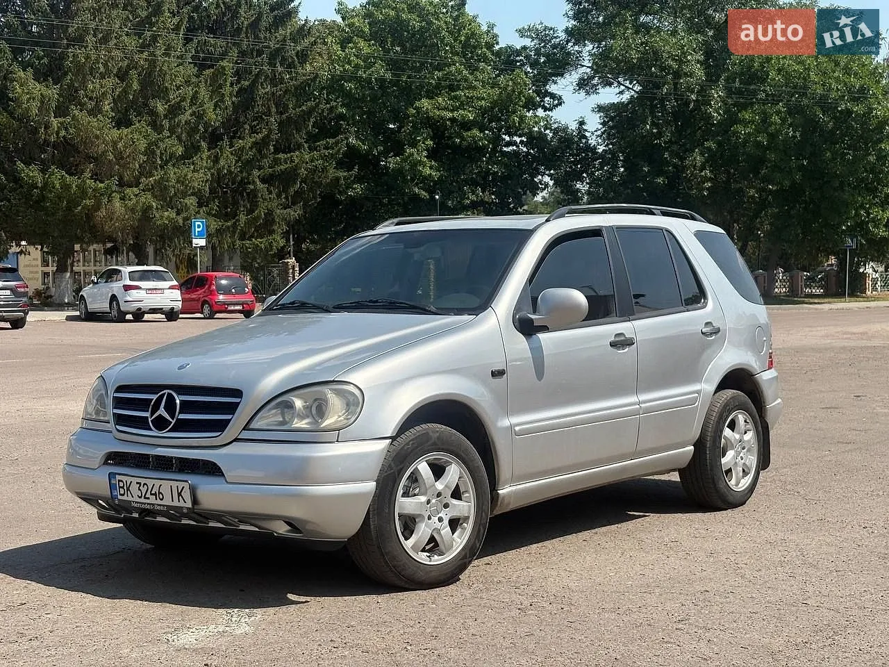 Mercedes-Benz M-Class, 2001