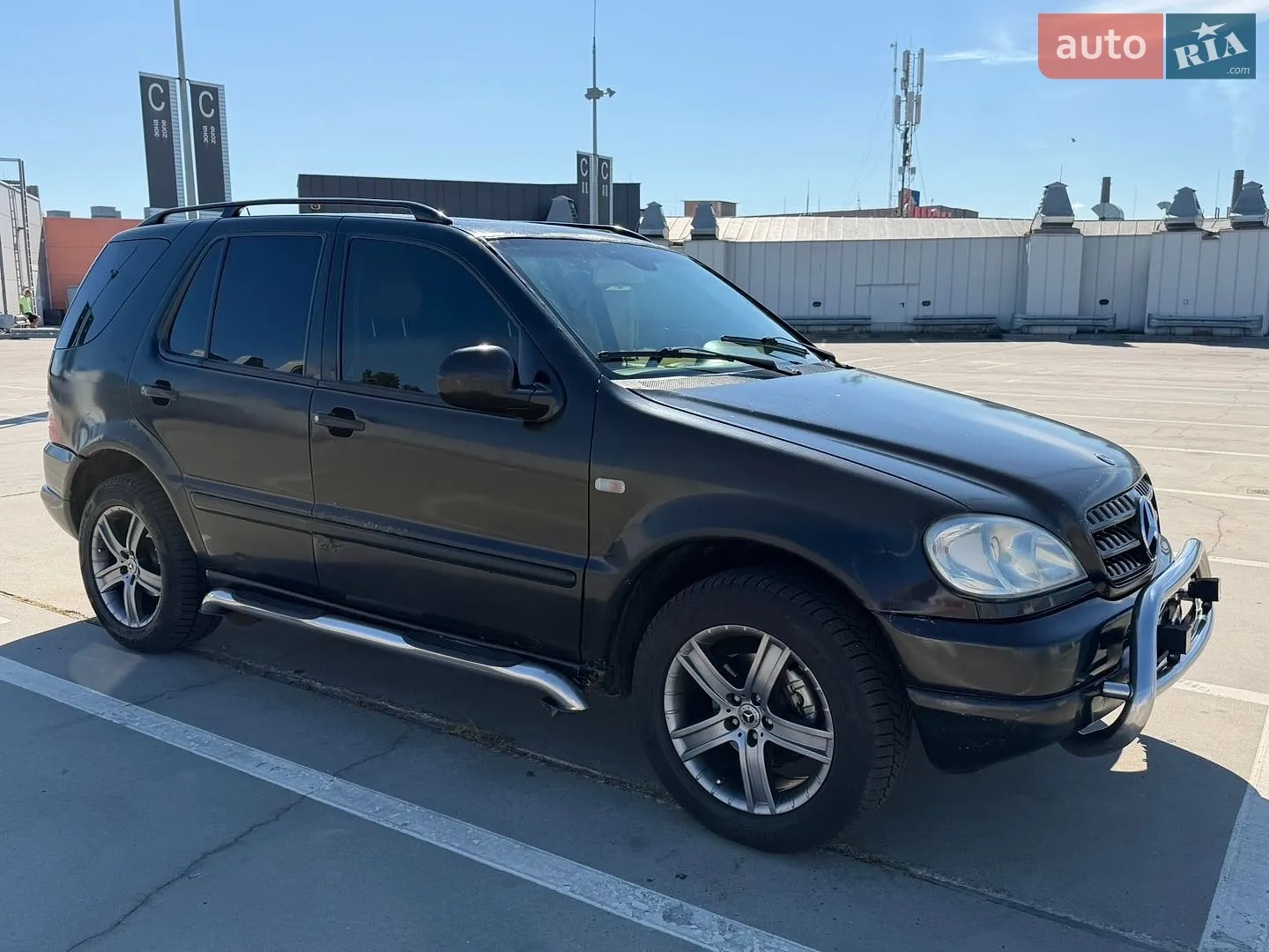 Mercedes-Benz M-Class, 2001