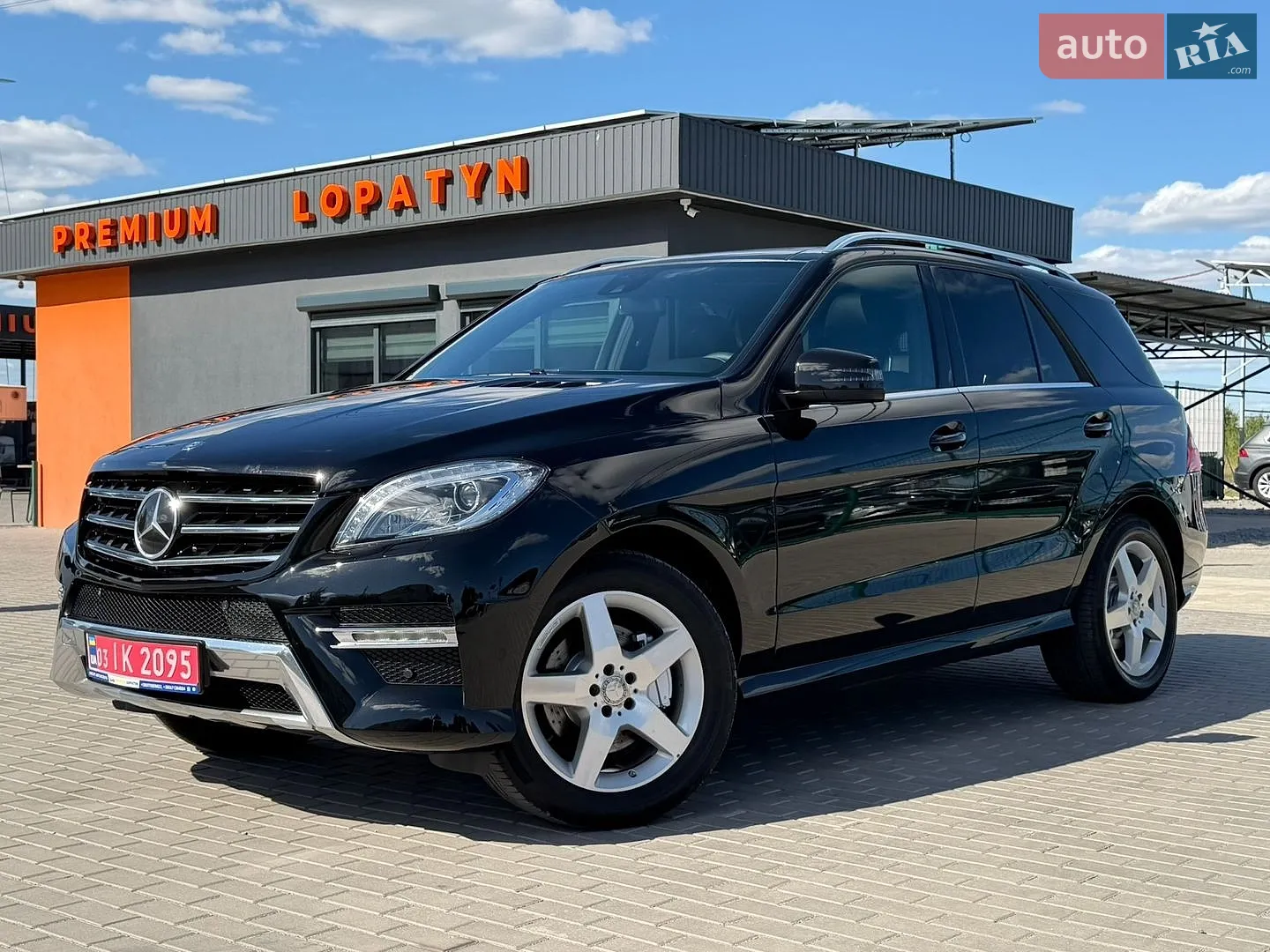 Mercedes-Benz M-Class, 2015