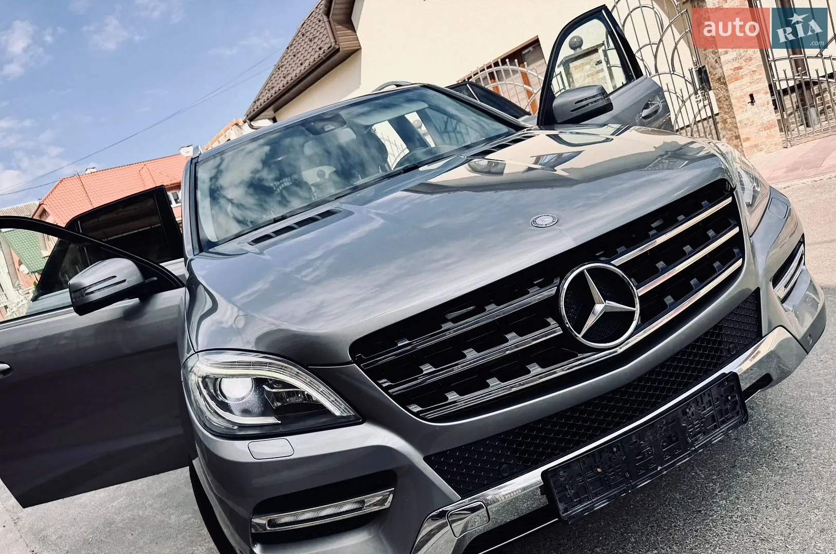 Mercedes-Benz M-Class, 2012