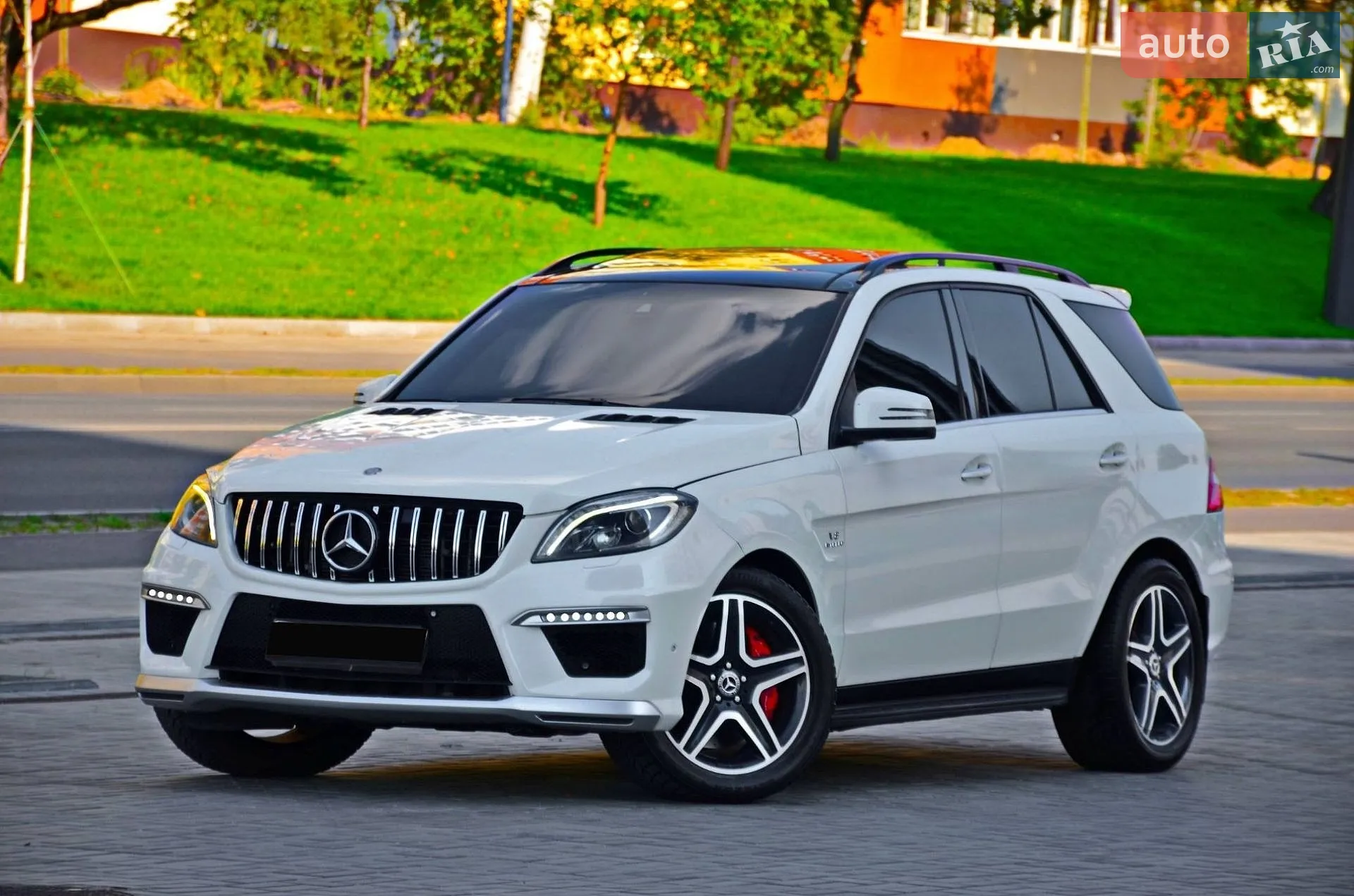 Mercedes-Benz M-Class, 2012