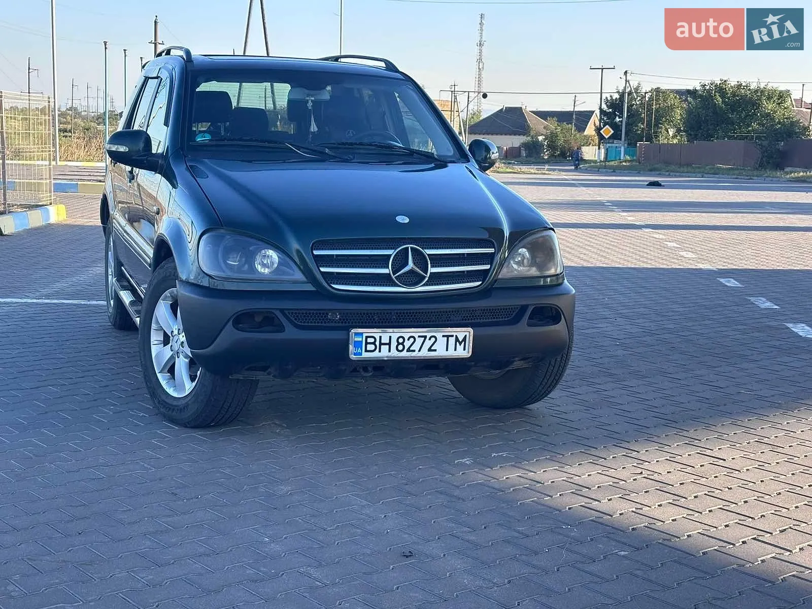 Mercedes-Benz M-Class, 2001
