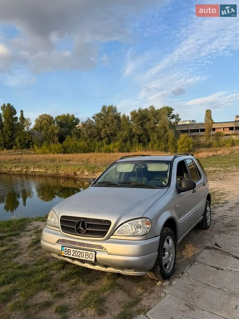 Mercedes-Benz M-Class, 1998