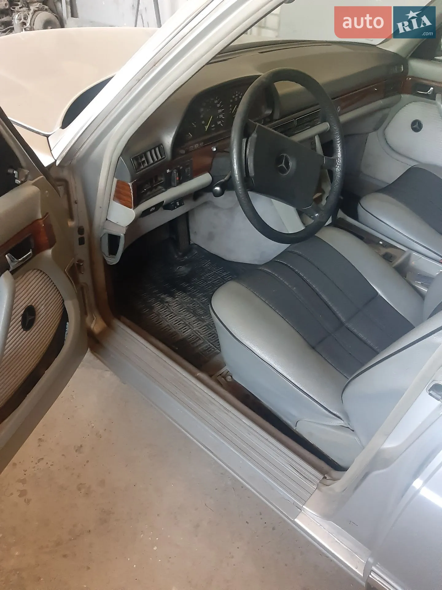 Mercedes-Benz S-Class, 1984