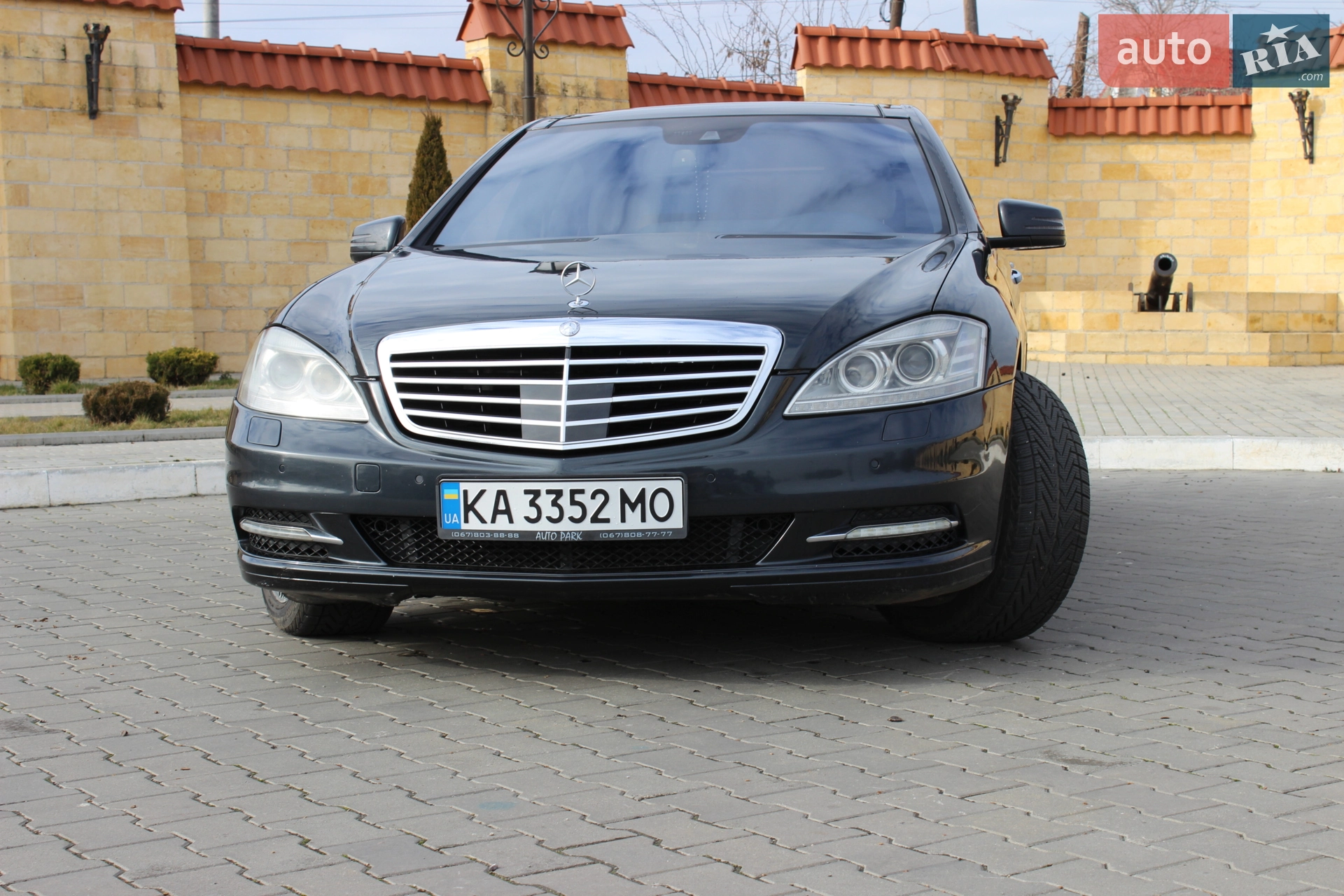 Mercedes-Benz S-Class, 2011