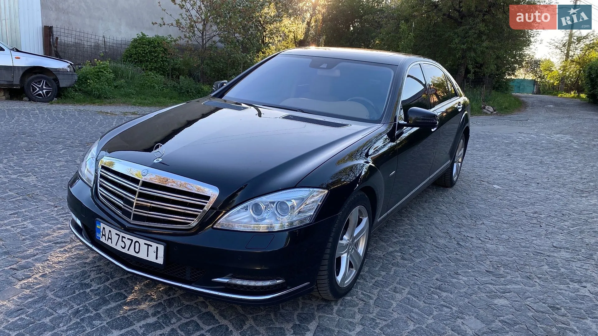 Mercedes-Benz S-Class, 2011