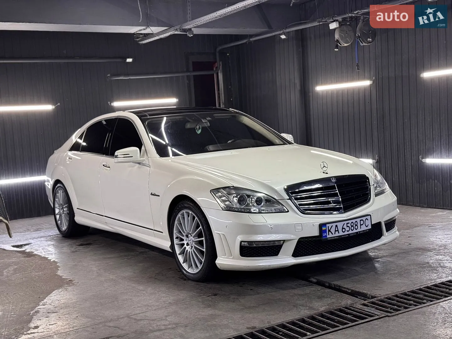 Mercedes-Benz S-Class, 2010