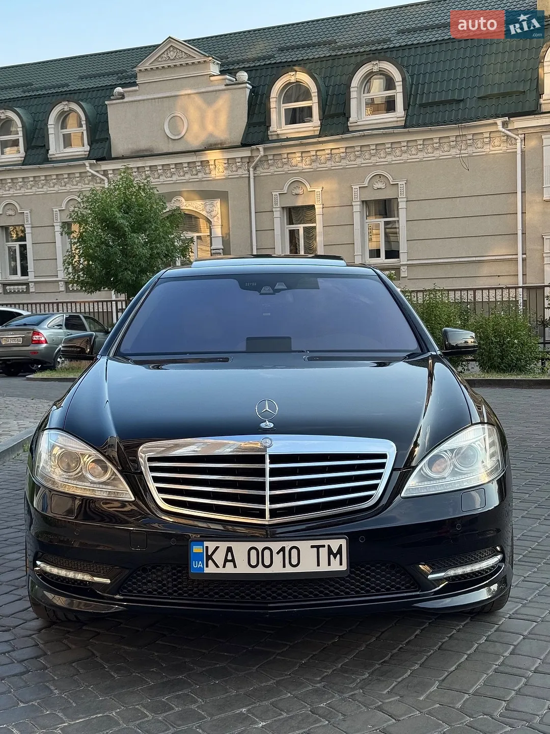 Mercedes-Benz S-Class, 2010