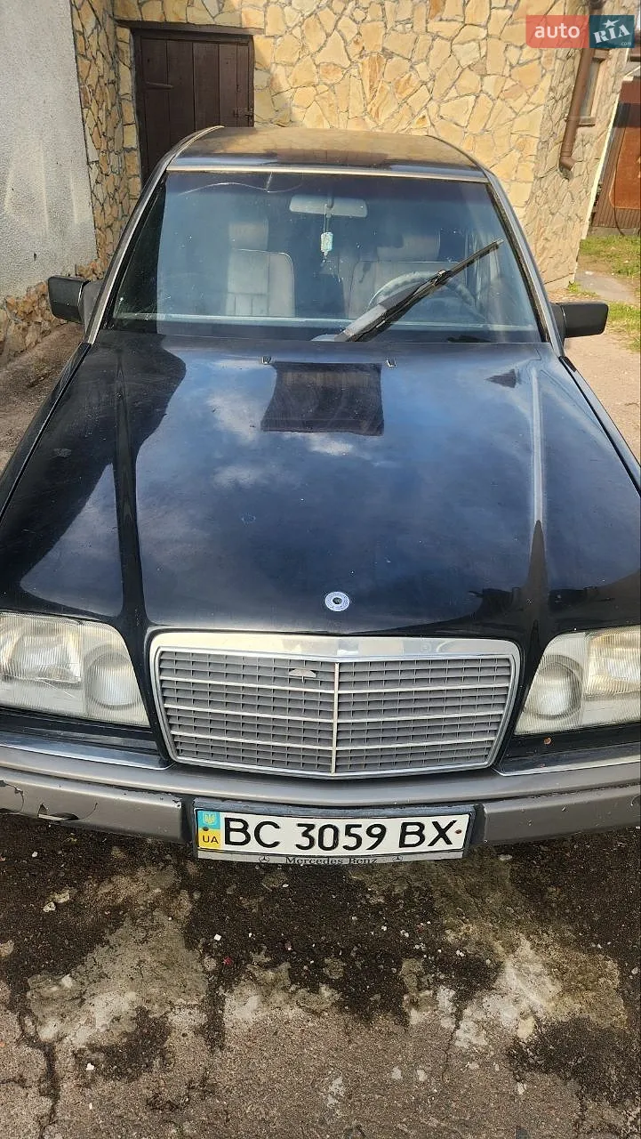 Mercedes-Benz S-Class, 1995