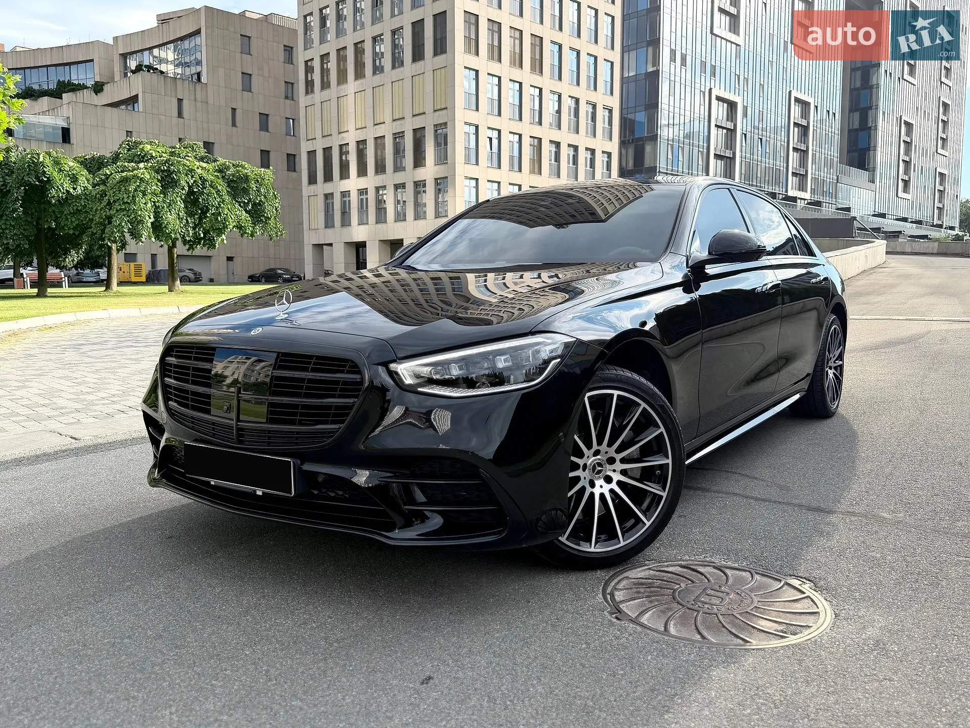 Mercedes-Benz S-Class, 2023