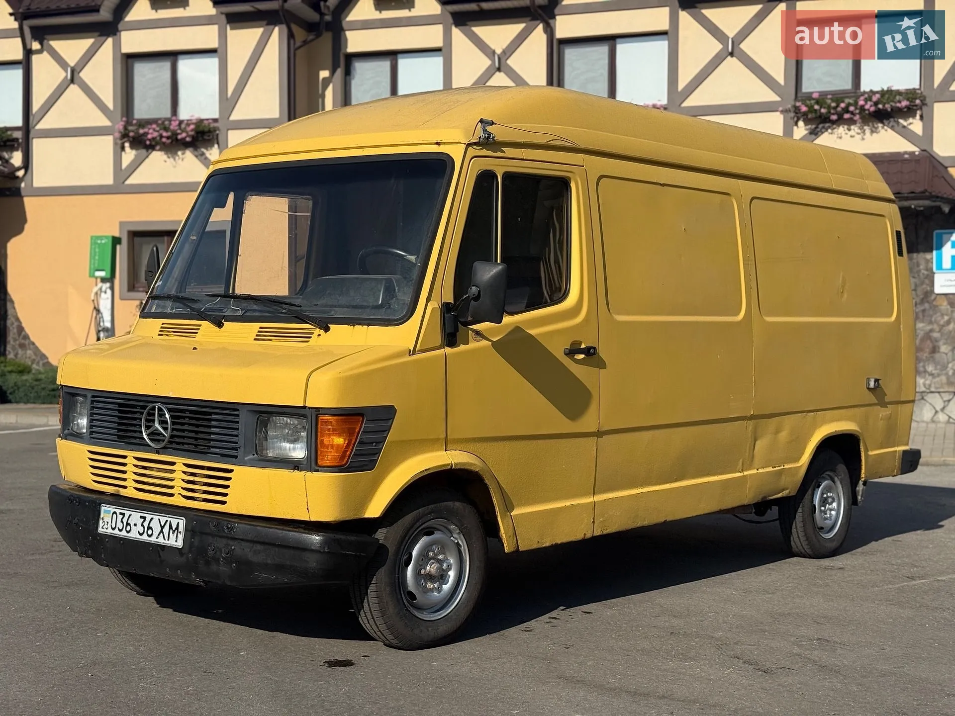 Mercedes-Benz T1, 1989