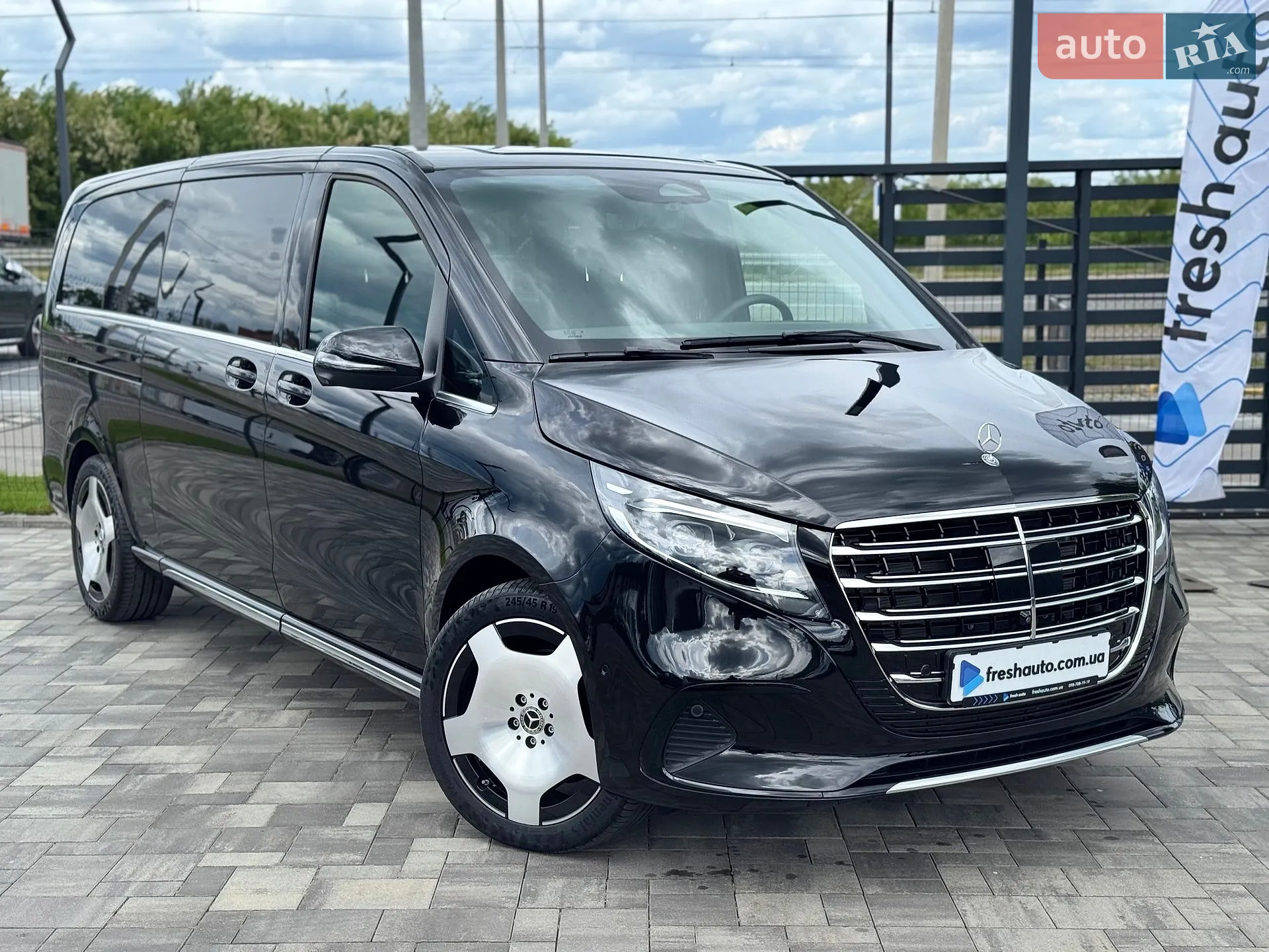 Mercedes-Benz V-Class, 2025