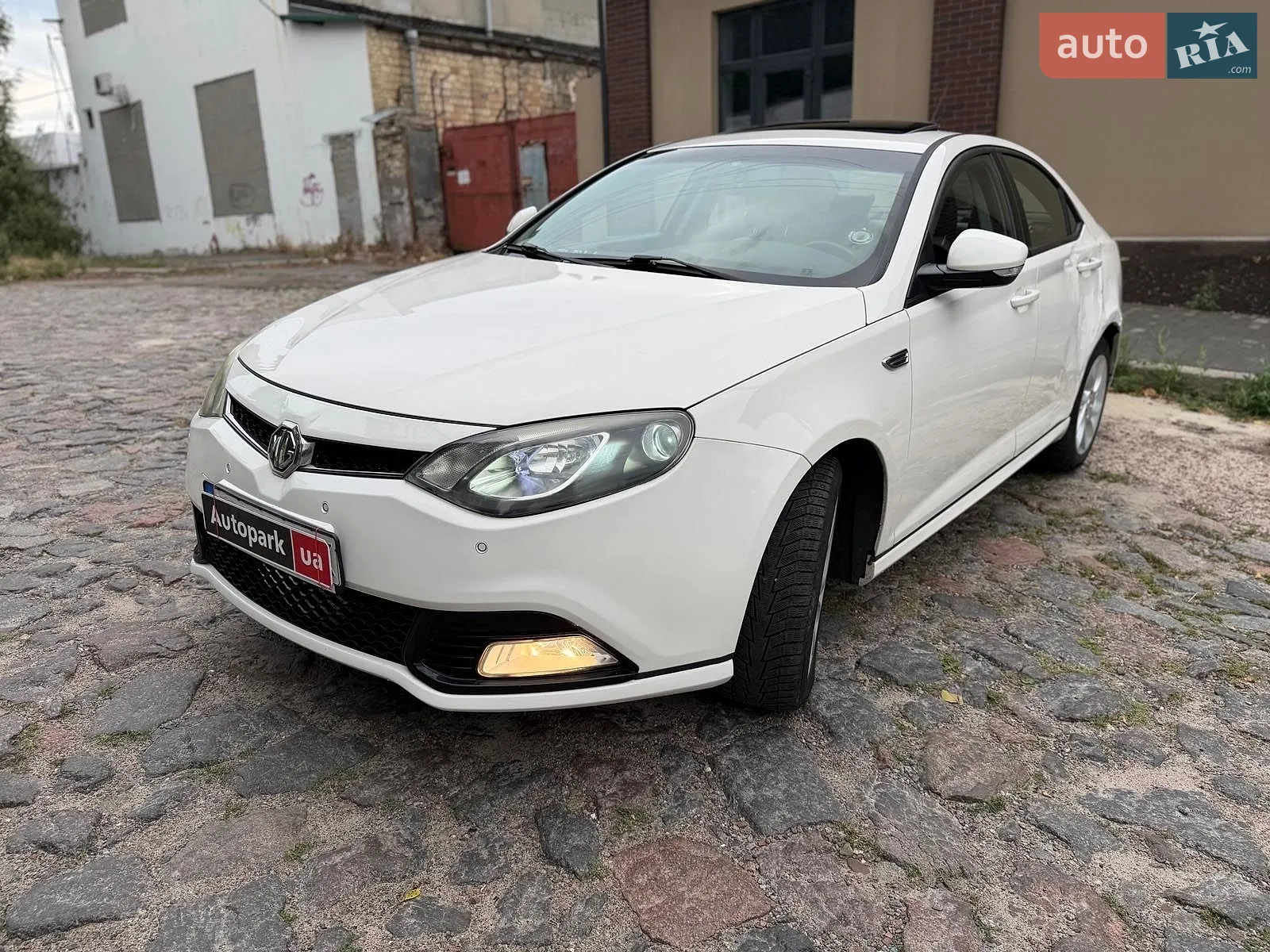 MG 6, 2013
