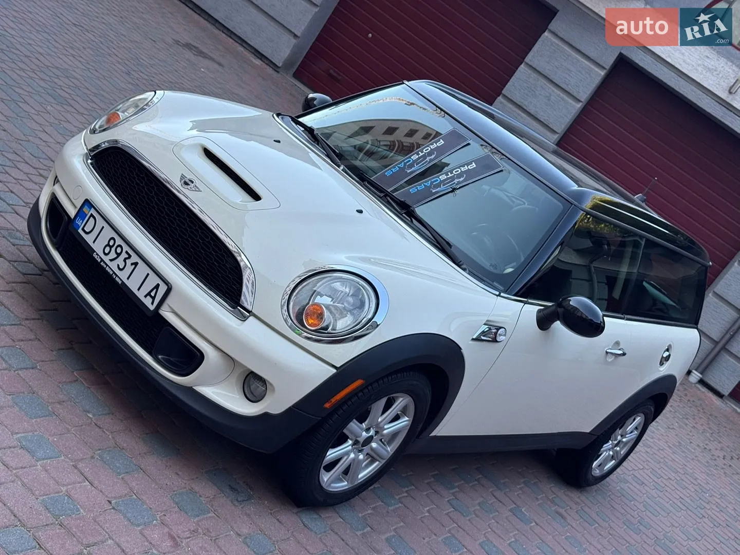 MINI Clubman, 2011