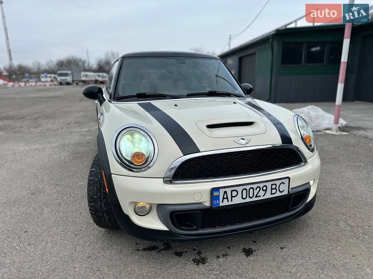 MINI Cooper 2012 — 1