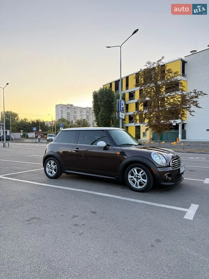 MINI Cooper, 2010