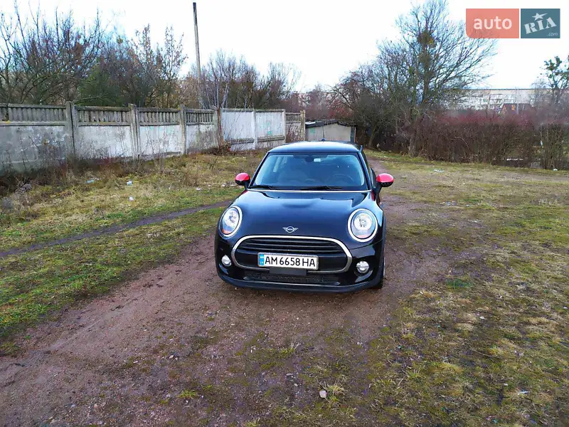MINI Hatch 2018 — 1