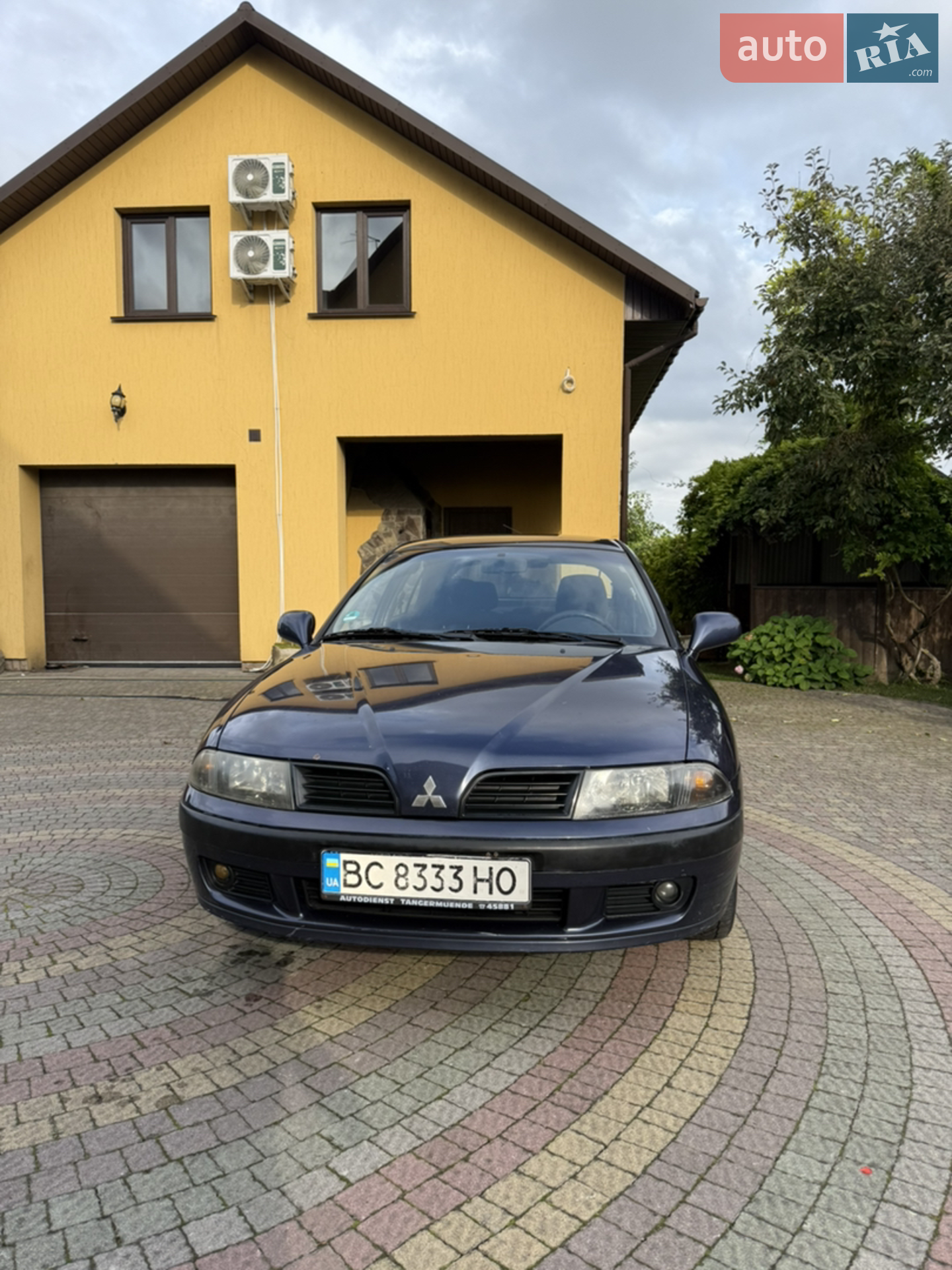 Mitsubishi Carisma, 2002