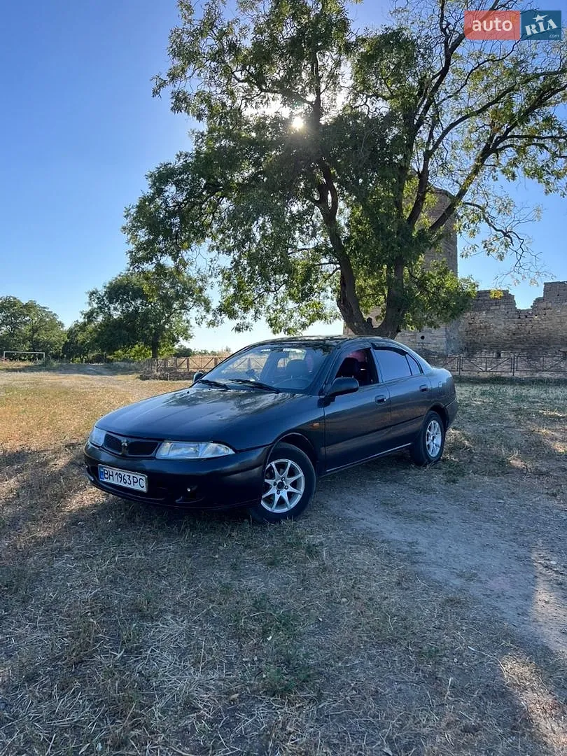 Mitsubishi Carisma, 1997