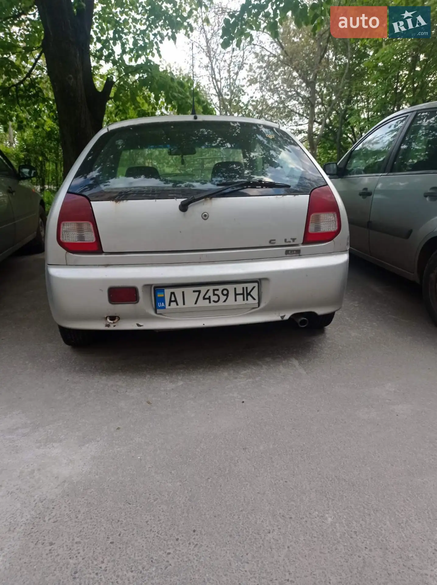 Mitsubishi Colt, 1998