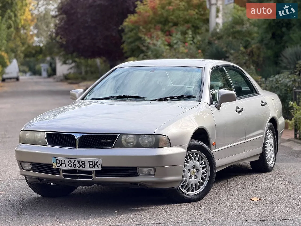 Mitsubishi Diamante 1998 — 1